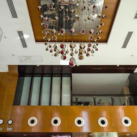 Treehouse Queens Pearl Gurgaon Exterior foto